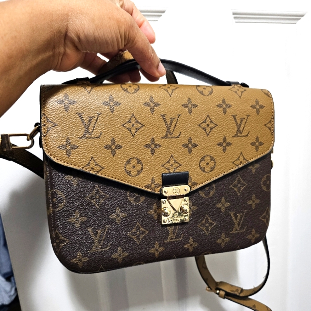 Briefcase crossbody bag